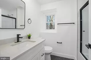 10704 Howerton Ave, Fairfax, VA 22030 - Photo 21