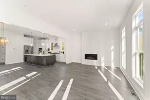 10634 Pocket Pl, Fairfax, VA 22030 - Photo 5