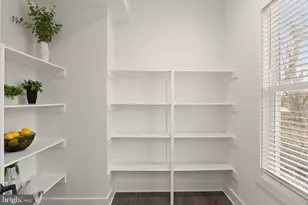 10634 Pocket Pl, Fairfax, VA 22030 - Photo 9