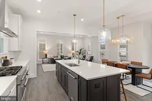 10634 Pocket Pl, Fairfax, VA 22030 - Photo 13