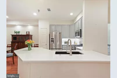 10328 Sager Avenue #113, Fairfax, VA 22030 - Photo 9