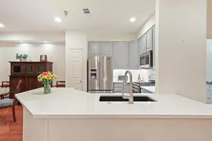 10328 Sager Ave, Fairfax, VA 22030 - Photo 9