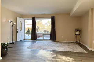 10135 Fair Woods Dr, Fairfax, VA 22030 - Photo 9