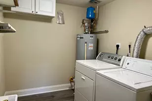 10135 Fair Woods Dr, Fairfax, VA 22030 - Photo 31