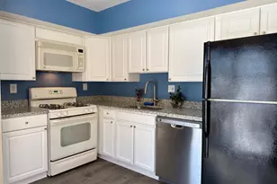 10135 Fair Woods Dr, Fairfax, VA 22030 - Photo 15