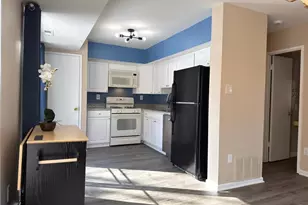 10135 Fair Woods Dr, Fairfax, VA 22030 - Photo 23