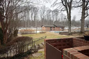 10135 Fair Woods Dr, Fairfax, VA 22030 - Photo 27