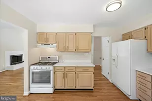 9732 St Andrews Dr, Fairfax, VA 22030 - Photo 19