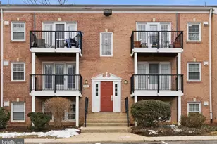 9457 Fairfax Blvd, Fairfax, VA 22031 - Photo 1