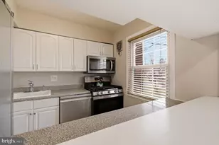 9457 Fairfax Blvd, Fairfax, VA 22031 - Photo 23