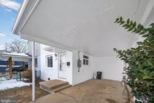4257 Allison Cir, Fairfax, VA 22030 - Photo 3