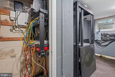 4235 Chain Bridge Road, Fairfax, VA 22030 - Photo 53