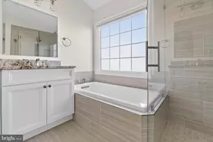 4184 Governor Yeardley Ln, Fairfax, VA 22030 - Photo 43