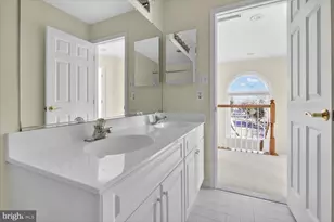 4184 Governor Yeardley Ln, Fairfax, VA 22030 - Photo 31