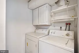 4132 Leonard Dr, Fairfax, VA 22030 - Photo 17