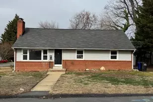 10818 First St, Fairfax, VA 22030 - Photo 1