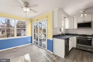 4027 Maple St, Fairfax, VA 22030 - Photo 15