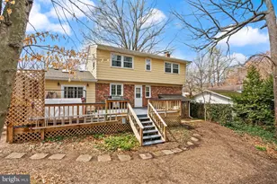 3213 Fair Woods Pkwy, Fairfax, VA 22030 - Photo 31