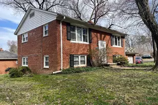 10610 Oliver St, Fairfax, VA 22030 - Photo 1