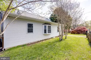 10816 Crest St, Fairfax, VA 22030 - Photo 25