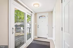 10816 Crest St, Fairfax, VA 22030 - Photo 15