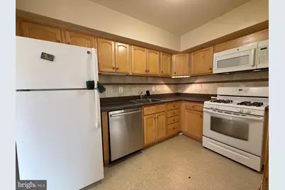 10163 Fair Woods Drive, Fairfax, VA 22030 - Photo 15