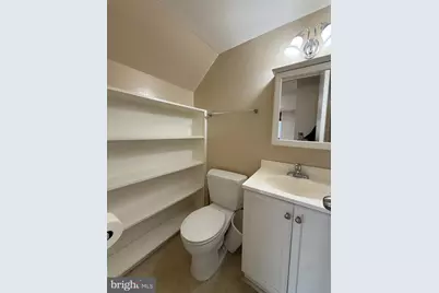 10163 Fair Woods Drive, Fairfax, VA 22030 - Photo 17