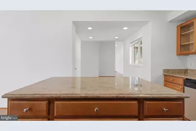 10001 Boxford Court, Fairfax, VA 22030 - Photo 17