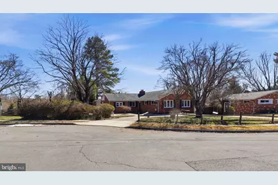 10001 Boxford Court, Fairfax, VA 22030 - Photo 11