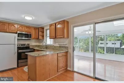 4038 Poplar Street, Fairfax, VA 22030 - Photo 7