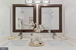 9943 Great Oaks Way, Fairfax, VA 22030 - Photo 51