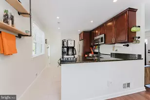 10205 Sager Ave, Fairfax, VA 22030 - Photo 23