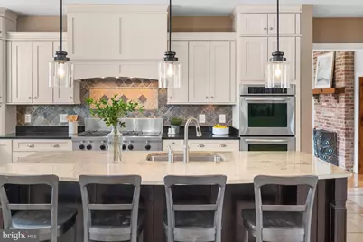 4027 Colonel Mendez Way, Fairfax, VA 22032 - Photo 3