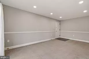 9457 Fairfax Blvd, Fairfax, VA 22031 - Photo 11