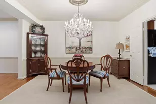 10204 Aspen Willow Dr, Fairfax, VA 22032 - Photo 7