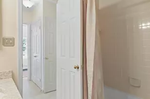 10204 Aspen Willow Dr, Fairfax, VA 22032 - Photo 23