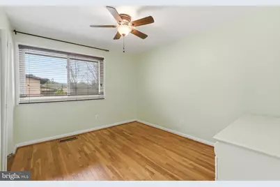 10161 Fair Woods Drive, Fairfax, VA 22030 - Photo 17