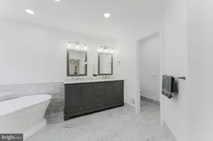 4318 Chancery Park Dr, Fairfax, VA 22030 - Photo 69