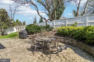 10089 McCarty Crest Ct, Fairfax, VA 22030 - Photo 53