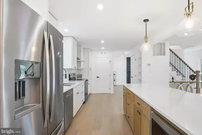 10704 Howerton Avenue, Fairfax, VA 22030 - Photo 11