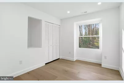 10704 Howerton Avenue, Fairfax, VA 22030 - Photo 35