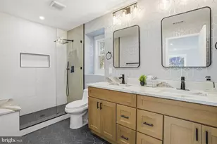 10704 Howerton Ave, Fairfax, VA 22030 - Photo 33