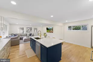 3804 Richardson Pl, Fairfax, VA 22030 - Photo 9