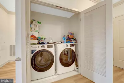 Fairgrounds #125, Fairfax, VA 22030 - Photo 15