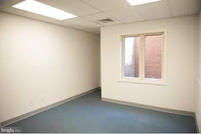 3607 Chain Bridge Road #E, Fairfax, VA 22030 - Photo 7