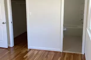 9821 Hampton Ln, Fairfax, VA 22030 - Photo 13