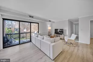 10725 W West Dr, Fairfax, VA 22030 - Photo 3