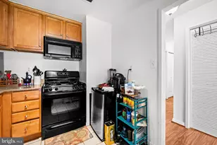 10570 Main St, Fairfax, VA 22030 - Photo 9