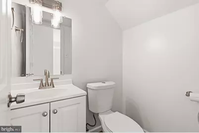 10009 Fair Woods Drive, Fairfax, VA 22030 - Photo 11