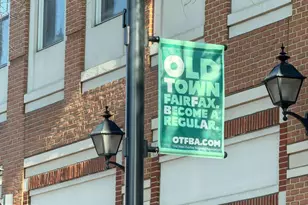 10424 Breckinridge Ln, Fairfax, VA 22030 - Photo 59